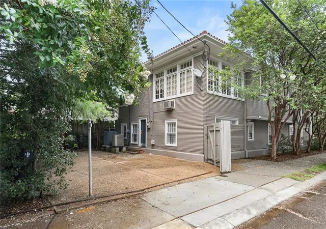 3rd image of 2700 Octavia St, New Orleans, LA 70115 | MLS# 2510645