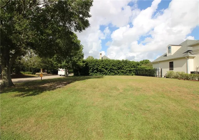 Photo 1 of Land for sale at 2 Bear Crk Dr, New Orleans, LA 70131 | MLS# 2512626 | Listing updated on 2026-03-25
