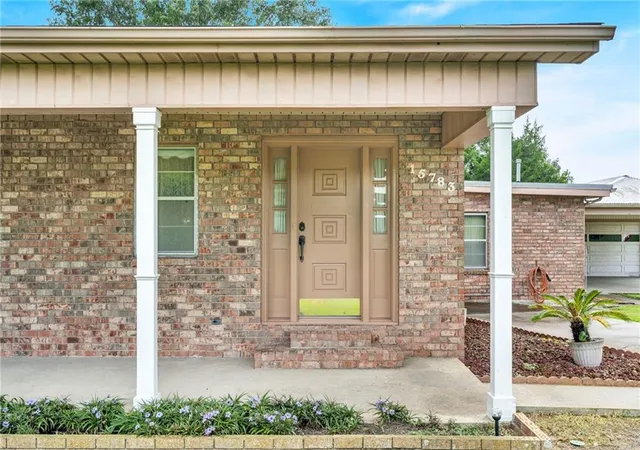 Photo 3 of Single family home for sale at 15783 River Rd, Hahnville, LA 70057 | MLS# 2512093 | Listing updated on 2026-07-08