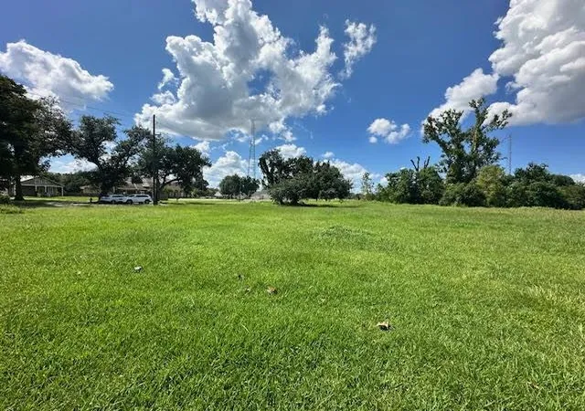 Homes for sale in Hahnville, LA | 14952 River Road, Hahnville, LA 70057 | MLS# 2512912