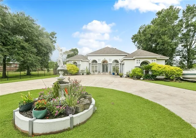 4th image of 104 S Kenner Ave, Waggaman, LA 70094 | MLS# 2513026