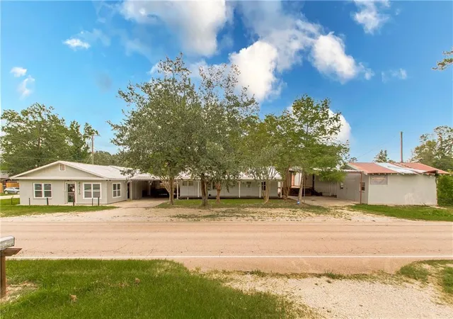 Photo 2 of Single family home for sale at 44216 S Range Rd, Hammond, LA 70403 | MLS# 2514391 | Listing updated on 2026-07-24
