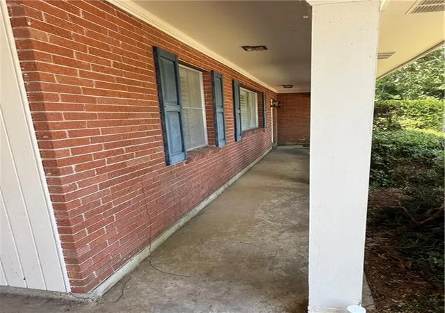 Photo 3 of Single family home for sale at 199 Tchefuncte Dr, Covington, LA 70433 | MLS# 2514295 | Listing updated on 2026-07-27