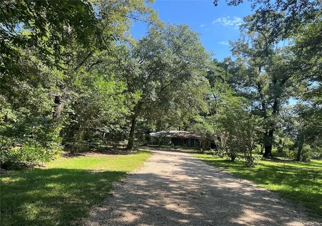 1st image of 20213 Narrow Rd, Covington, LA 70435 | MLS# 2516048