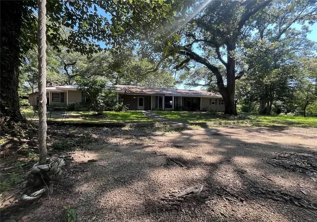 3rd image of 20213 Narrow Rd, Covington, LA 70435 | MLS# 2516048