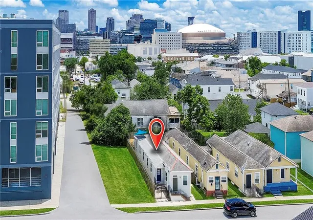 Photo 3 of Single family home for sale at 528 S Rocheblave St, New Orleans, LA 70119 | MLS# 2515880 | Listing updated on 2026-07-29