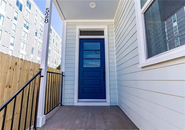 Photo 3 of Single family home for sale at 528 S Rocheblave St, New Orleans, LA 70119 | MLS# 2515880 | Listing updated on 2026-07-29