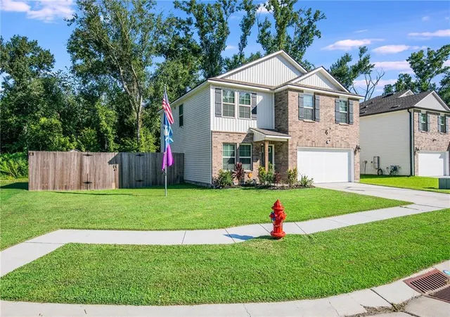 Homes for sale in Hahnville, LA | 454 Pretty Acres Ave, Hahnville, LA 70057 | MLS# 2516748