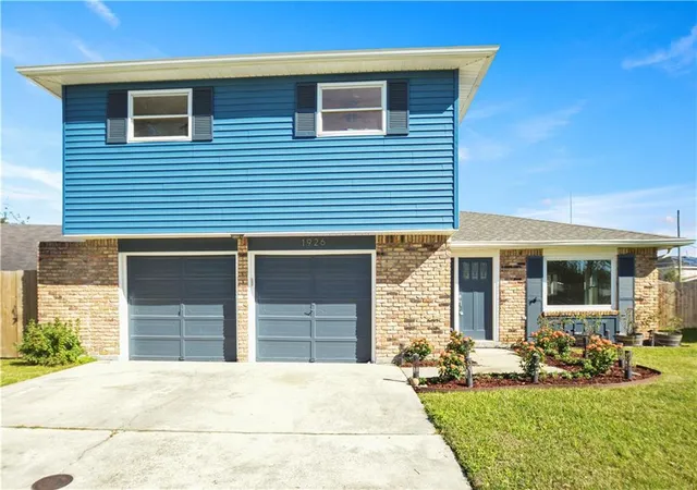 Photo 3 of Sale Pending at 1926 Valentine Ct, New Orleans, LA 70114 | MLS# 2517066 | Listing updated on 2025-12-20