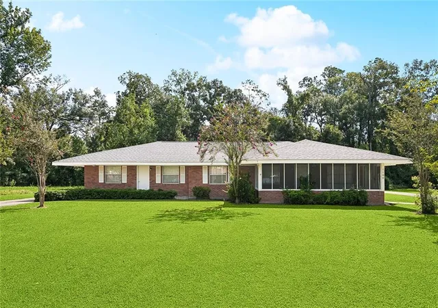 1st image of 1100 N Oak St, Hammond, LA 70401 | MLS# 2517104