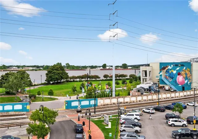 2nd image of 208 Bienville St #4, New Orleans, LA 70130 | MLS# 2517467