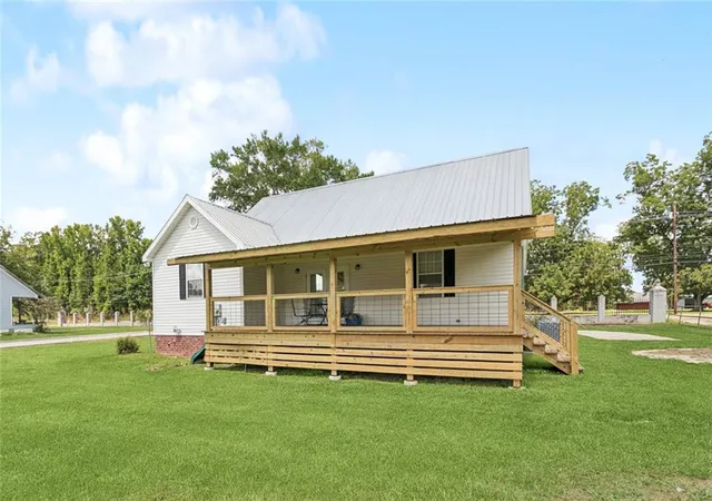 Homes for sale in Bogalusa, LA | 1512 Sunset Dr, Bogalusa, LA 70427 | MLS# 2517829