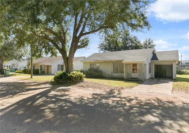 Listing Photo 3 - Condo for sale in building located at 401 W 403-421 121st St, Cut Off, LA 70345