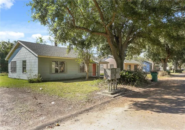 Listing Photo 5 - Condo for sale in building located at 401 W 403-421 121st St, Cut Off, LA 70345