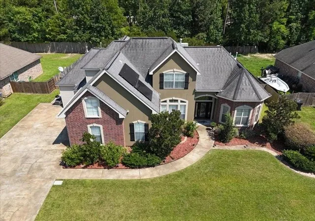 Homes for sale in Slidell, LA | 318 Palermo Dr, Slidell, LA 70458 | MLS# 2516817