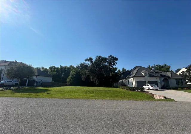 Homes for sale in Belle Chasse, LA | 106 Green Trails Dr, Belle Chasse, LA 70037 | MLS# 2520017