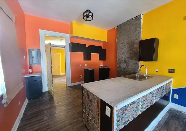 2nd image of 5100 02 Royal St, New Orleans, LA 70117 | MLS# 2520173