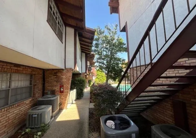Homes for sale in Metairie, LA | 2305 Cleary Ave #226, Metairie, LA 70001 | MLS# 2520293