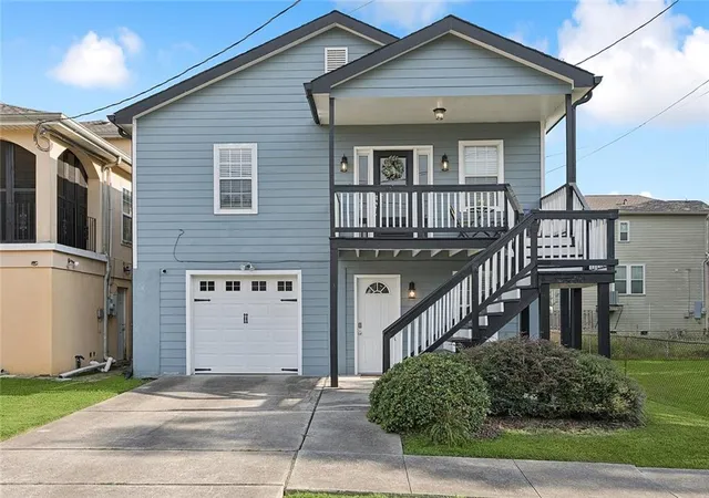 Homes for sale in New Orleans, LA | 2558 Prentiss Ave, New Orleans, LA 70122 | MLS# 2520018
