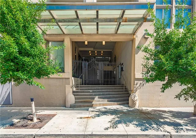 2nd image of 333 Julia St #331, New Orleans, LA 70130 | MLS# 2520406