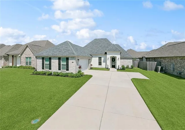 Photo 1 of Single Family Residence at 103 Cypress Park Ln, Port Sulphur, LA 70083 | MLS# 2520912 | | Sold on 2025-10-23