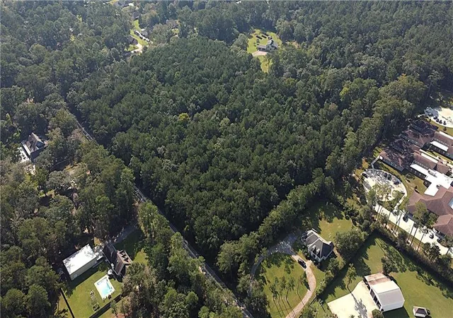 Photo 2 of Land for sale at Lot D Dove Park Rd, Covington, LA 70435 | MLS# 2520917 | Listing updated on 2026-07-10