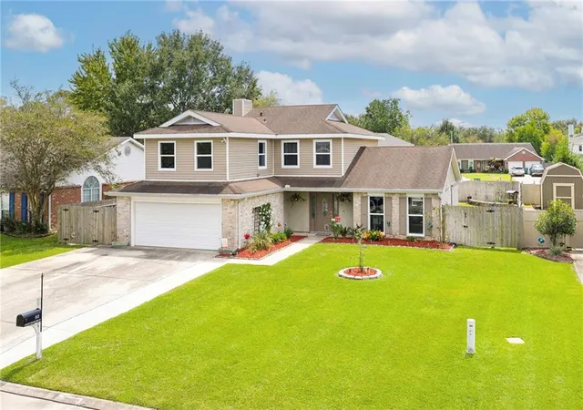 Photo 1 of Sale Pending at 112 Honeywood Dr, Slidell, LA 70461 | MLS# 2521305 | Listing updated on 2026-01-12