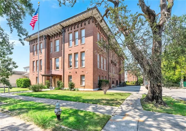 2nd image of 3601 Canp St #203, New Orleans, LA 70115 | MLS# 2521779