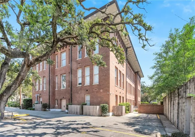 3rd image of 3601 Canp St, New Orleans, LA 70115