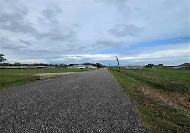 Homes for sale in Lockport, LA | Lot 4 N Willow Dr, Lockport, LA 70374 | MLS# 2521924
