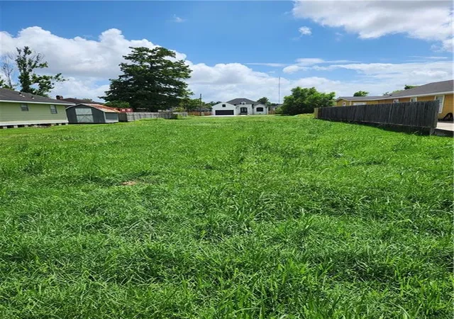 2nd image of 3275 Behrman Hwy, New Orleans, LA 70114 | MLS# 2523593