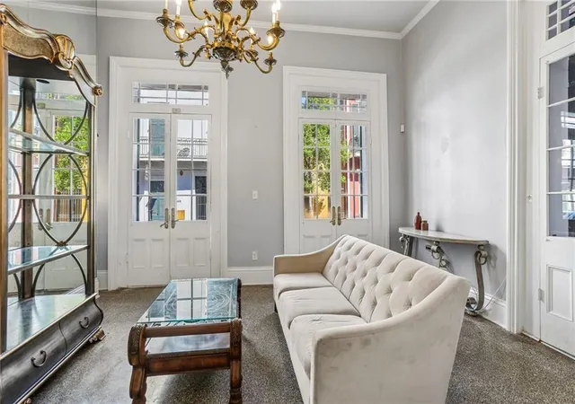 4th image of 416 Burgundy St #1, New Orleans, LA 70112 | MLS# 2523779