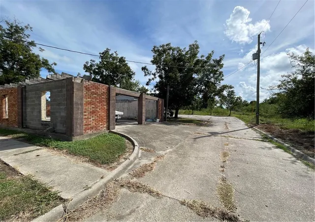 Homes for sale in Buras, LA | 636 Buras River Rd, Buras, LA 70041 | MLS# 2523972