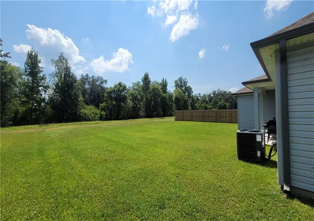 Homes for sale in Westwego, LA | 813 Dandelion Dr, Westwego, LA 70094 | MLS# 2521929