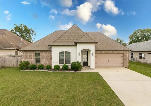 Photo 1 of Single family home for sale at 28651 Water Oak Loop, Ponchatoula, LA 70454 | MLS# 2524315 | Listing updated on 2026-06-27