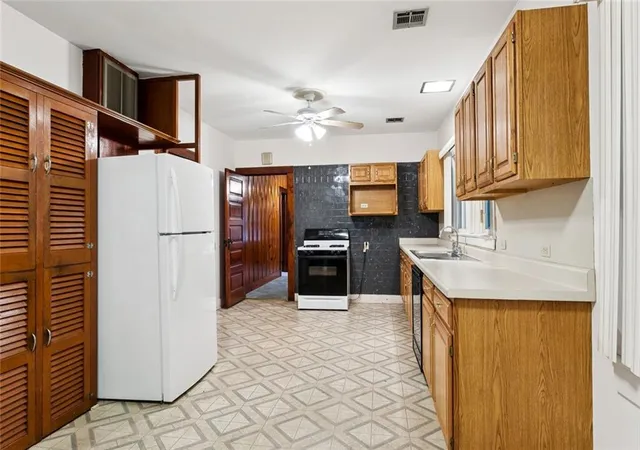 Homes for sale in Hahnville, LA | 15733 River Road Road, Hahnville, LA 70057 | MLS# 2522093