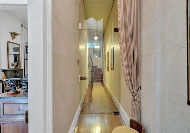 3rd image of 1535 Camp Pl, New Orleans, LA 70130 | MLS# 2523949