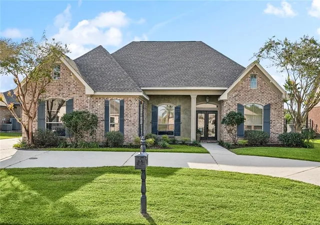 3rd image of 250 E Augusta Ln, Slidell, LA 70458 | MLS# 2525578