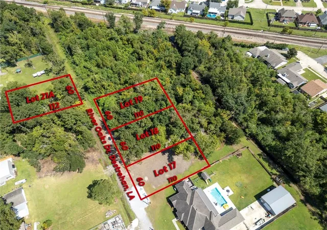 Homes for sale in Destrehan, LA | 432 River Oaks Dr, Destrehan, LA 70047 | MLS# 2526230