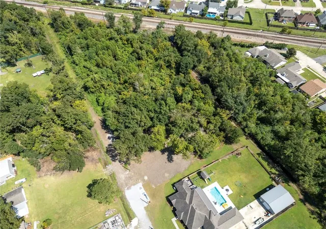 Homes for sale in Destrehan, LA | 432 River Oaks Dr, Destrehan, LA 70047 | MLS# 2526230