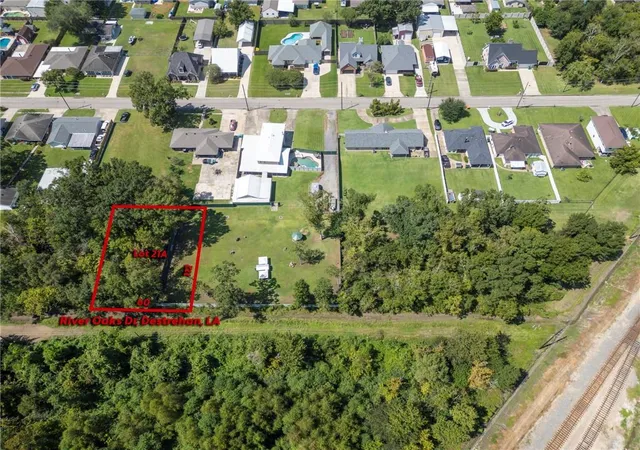 Homes for sale in Destrehan, LA | 432 River Oaks Dr, Destrehan, LA 70047 | MLS# 2526230