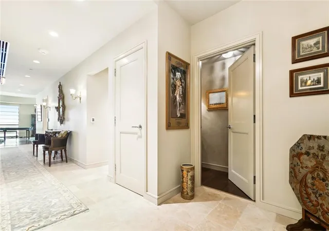 3rd image of 2 Canal St #2505, New Orleans, LA 70130 | MLS# 2525896