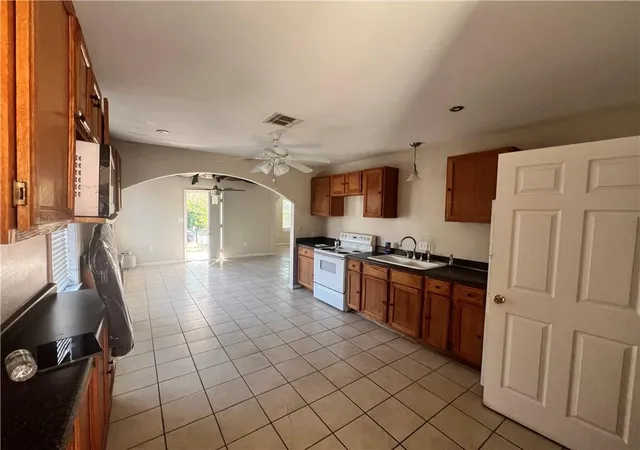 Photo 4 of Multi family home for sale at 4633 35 Camelia St, New Orleans, LA 70126 | MLS# 2526783 | Listing updated on 2026-03-01