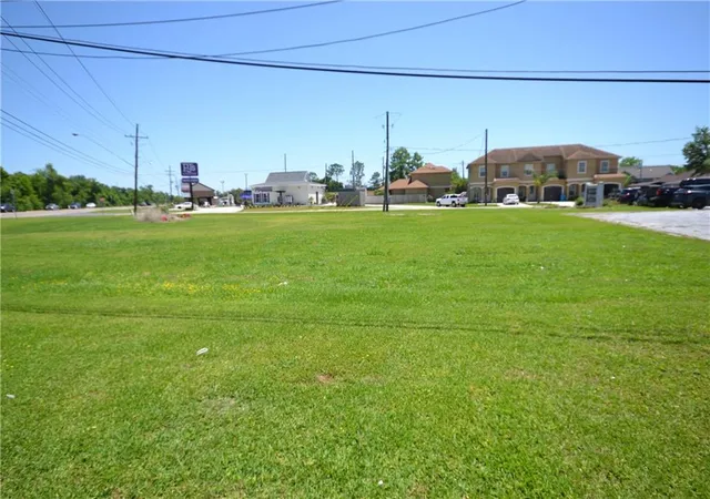 Land for sale at 12429 Highway 90, Luling, LA 70070 | MLS# 2527197
