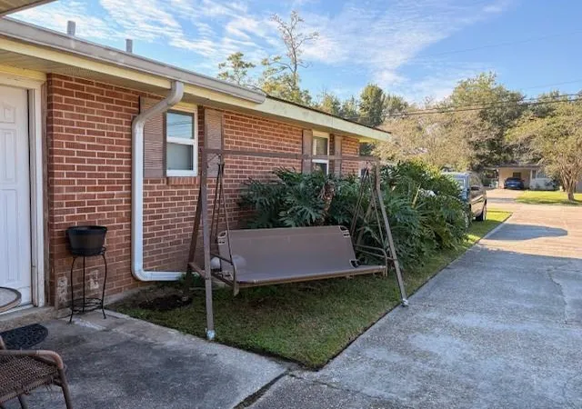 Photo 2 of Single family home for sale at 352 Cumberland Dr, Slidell, LA 70458 | MLS# 2527332 | Listing updated on 2026-04-19