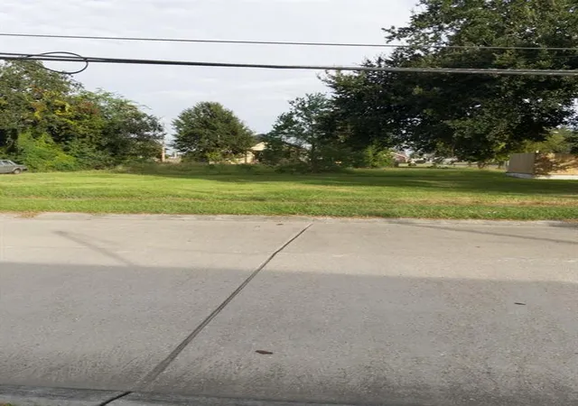 3rd image of 7301 Patricia St, Arabi, LA 70032 | MLS# 2526983