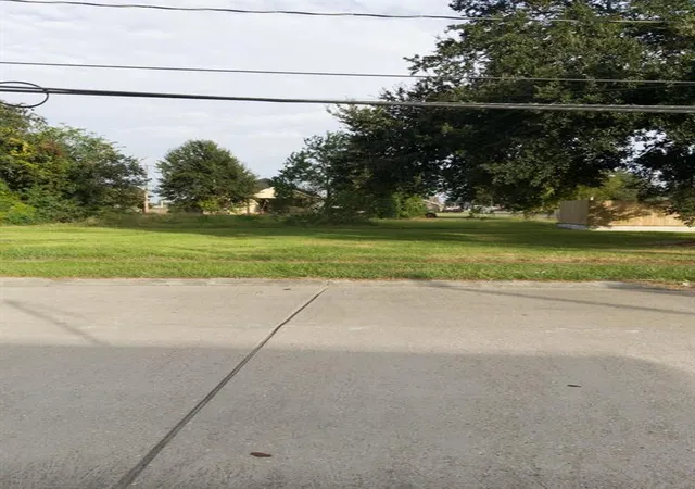 4th image of 7301 Patricia St, Arabi, LA 70032 | MLS# 2526983
