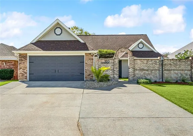 1st image of 100 Southern Star Pl, Slidell, LA 70458 | MLS# 2527871