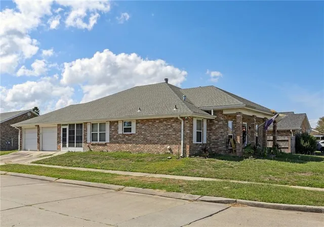 3rd image of 4528 Stella Dr, Meraux, LA 70075 | MLS# 2528032