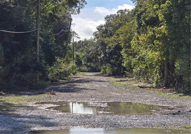 Photo 3 of Sale Pending at 0 Helis Dr, Westwego, LA 70094 | MLS# 2528173 | Listing updated on 2026-03-07